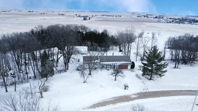 $299,900 | 551 South Mapes Drive, Stockton, IL 61085