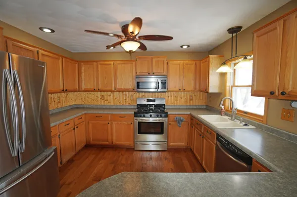 $289,900 | 551 South Mapes Drive, Stockton, IL 61085