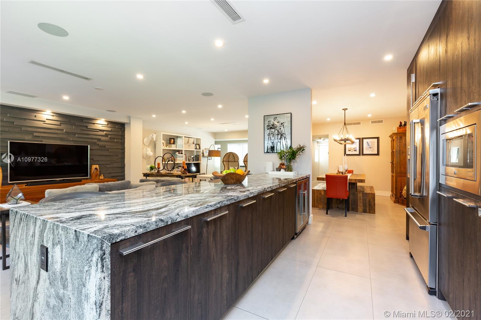 5185 Alton Road Miami Beach, FL 33140 - Photo 8 of 41 a kitchen with lots of counter top space