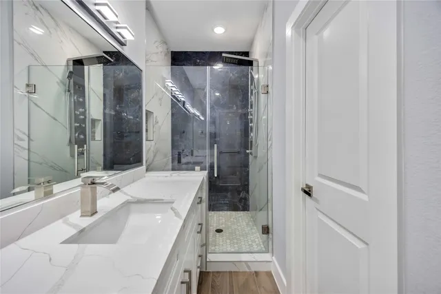 $384,999 | 4923 Golden Forest Drive, Unit A, Houston, TX 77091