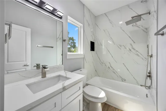 $384,999 | 4923 Golden Forest Drive, Unit A, Houston, TX 77091