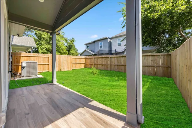 $384,999 | 4923 Golden Forest Drive, Unit A, Houston, TX 77091