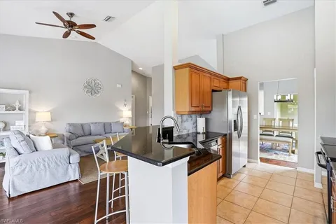 $3,150 | 5615 Sherborn Drive, Unit 201, Naples, FL 34110
