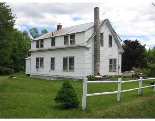 16 S Road Winthrop, ME 04364 - Photo 2 of 9 Exterior Front.