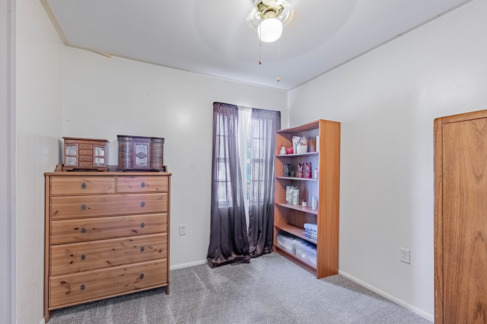 323 Hale Avenue Romeoville, IL 60446 - Photo 8 of 22 Gallery Image 8
