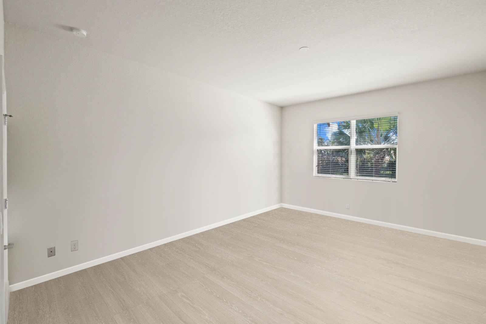 135 Rudder Cay Way Jupiter, FL 33458 - Photo 11 of 25 Master Bedroom
