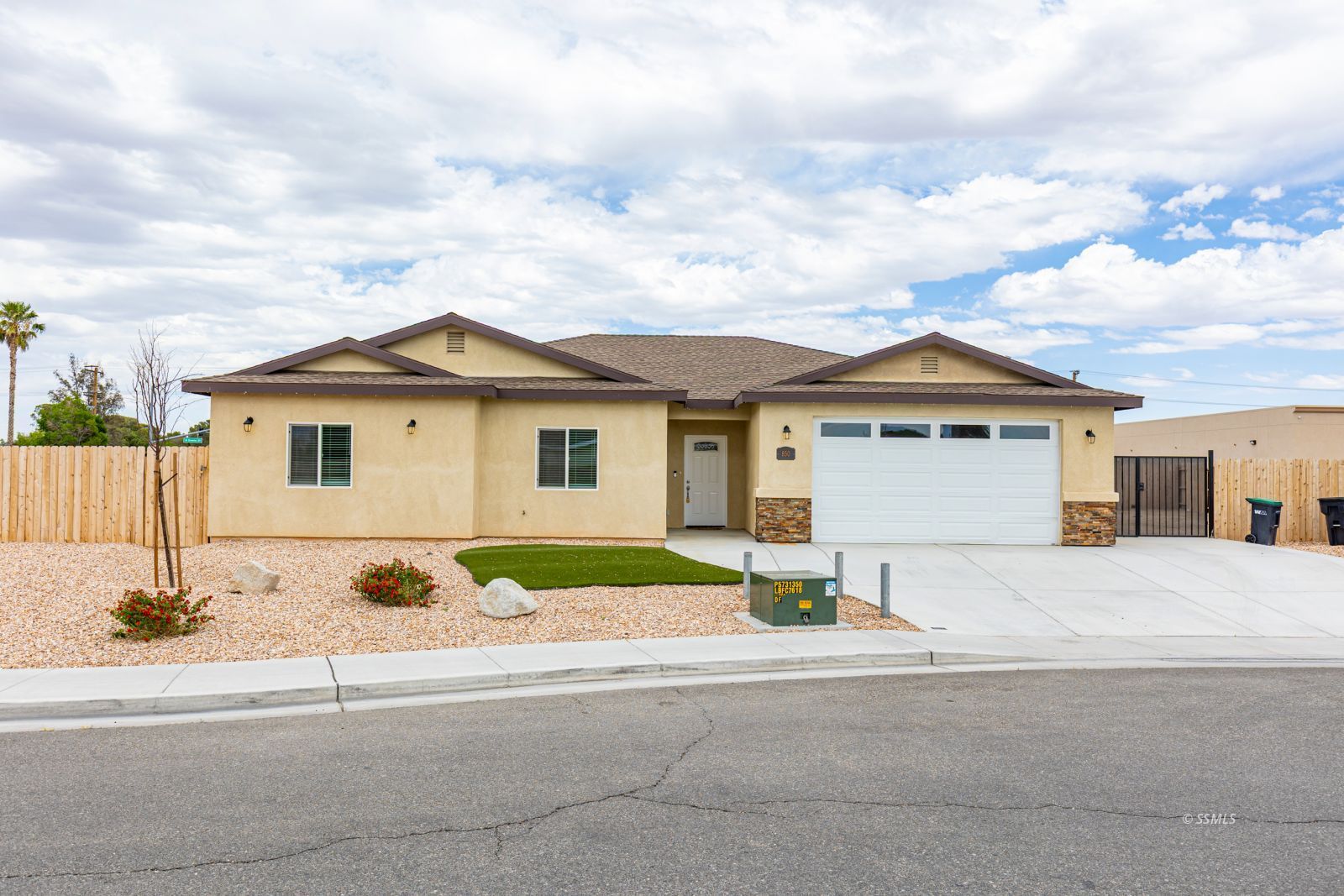850 Harriet Street Ridgecrest, CA 93555 - Photo 1 of 36