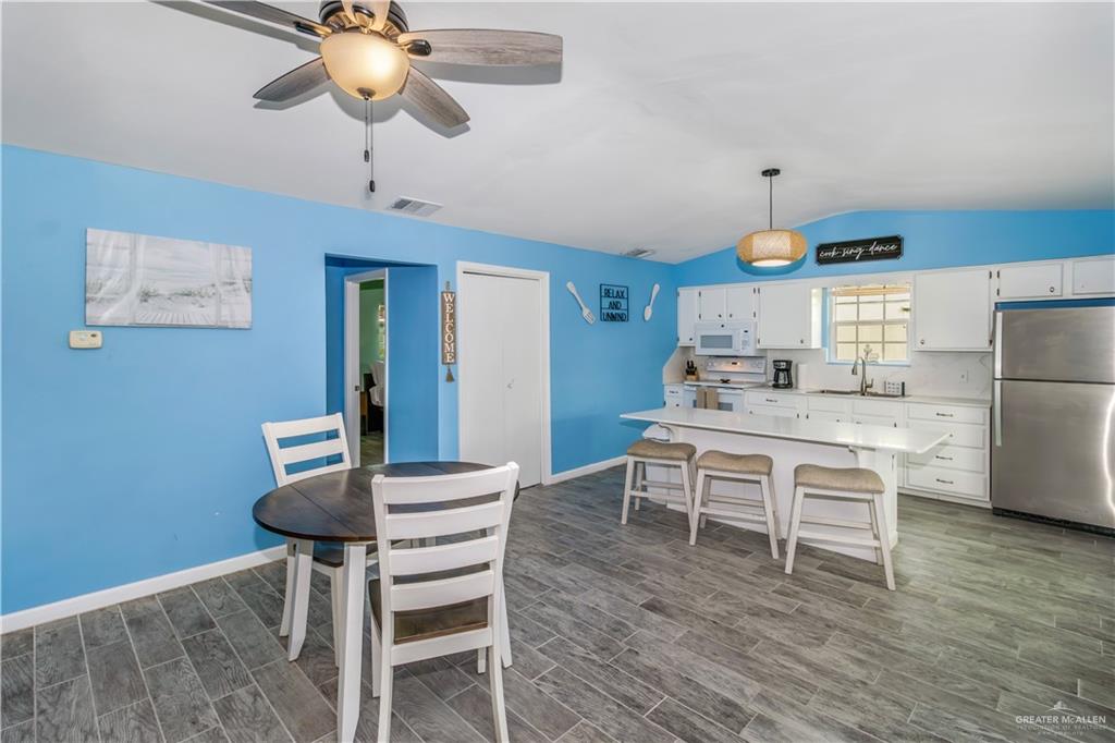 112 East Hibiscus Street South Padre Island, TX 78597 - Photo 5 of 18