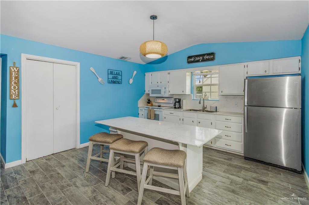 112 East Hibiscus Street South Padre Island, TX 78597 - Photo 6 of 18