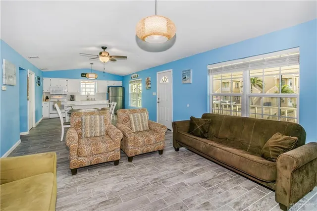 $2,300 | 112 East Hibiscus Street, South Padre Island, TX 78597