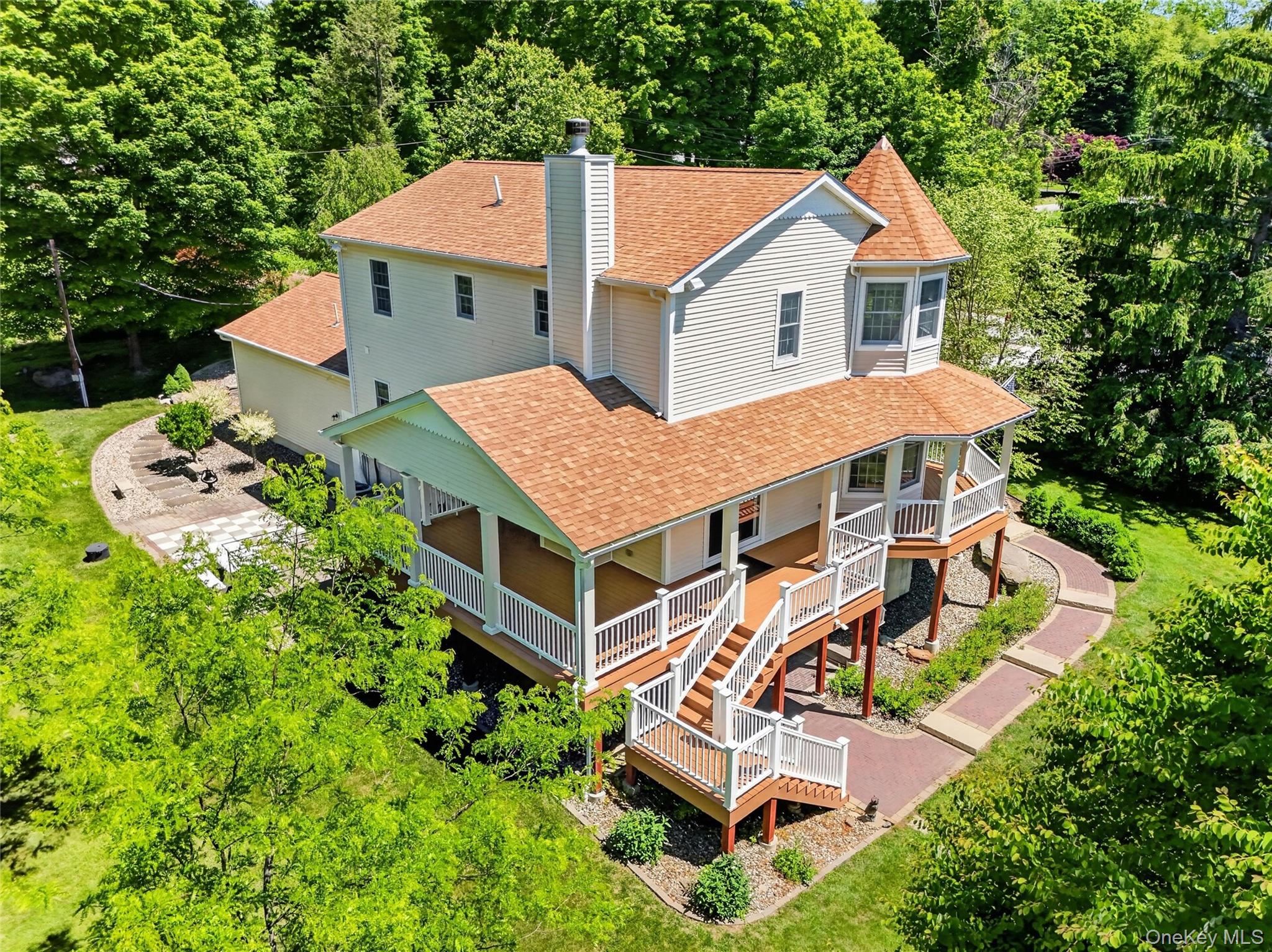 433 Barrett Hill Road Mahopac, NY 10541 - Photo 8 of 38