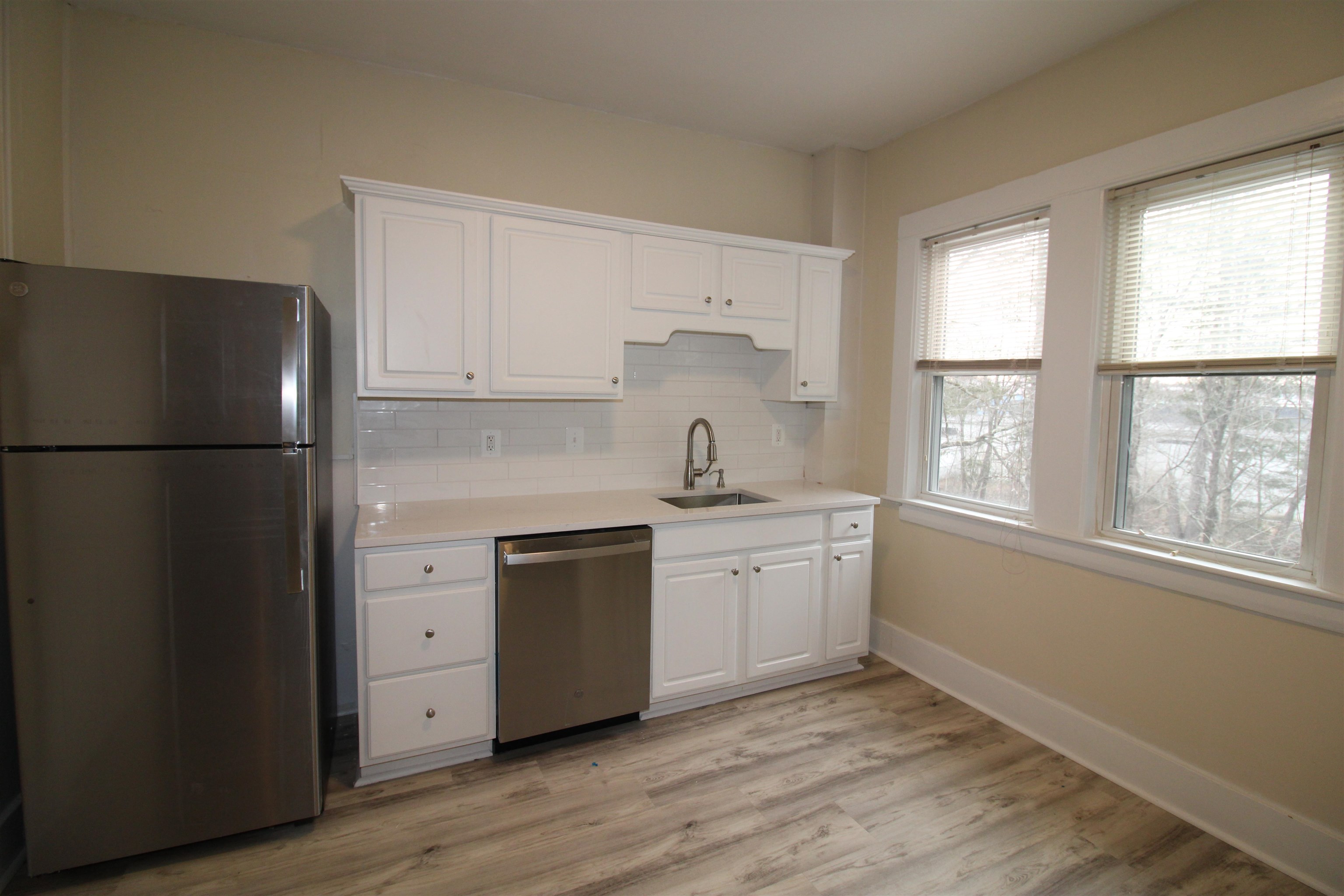 189 South Main Street Rochester, NH 03867 - Photo 28 of 29