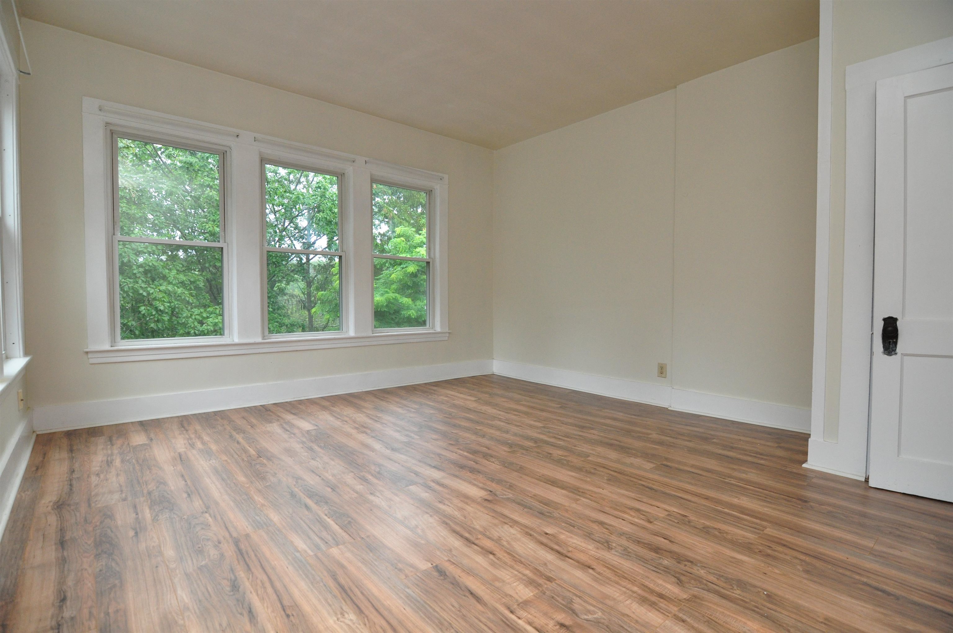 189 South Main Street Rochester, NH 03867 - Photo 4 of 29