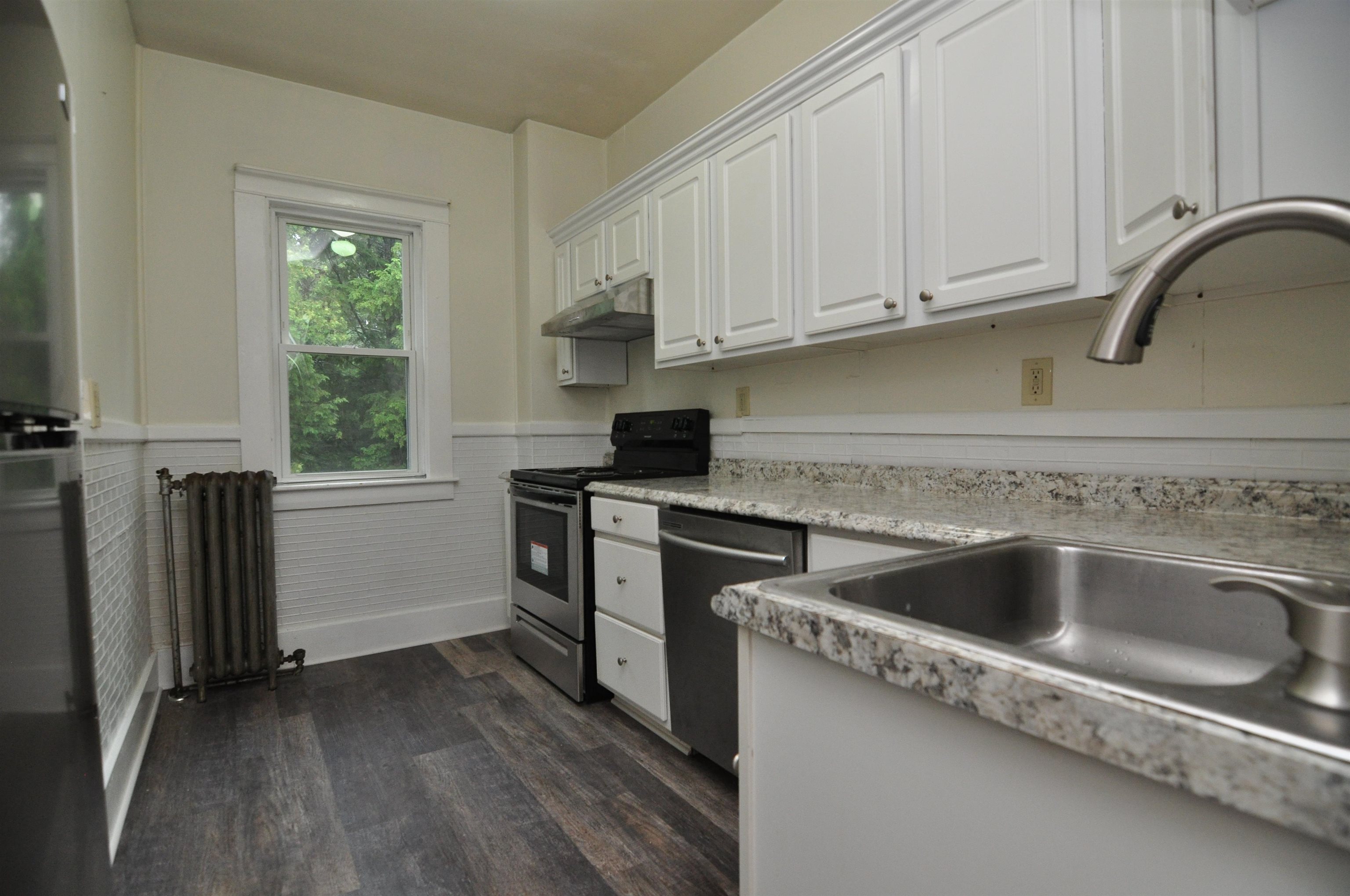 189 South Main Street Rochester, NH 03867 - Photo 5 of 29