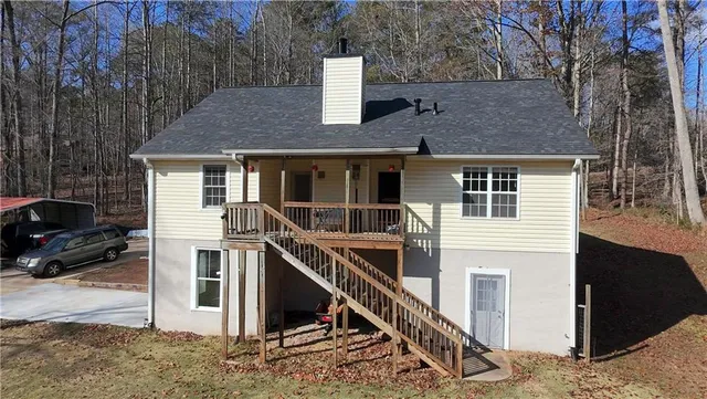a house view with a outdoor space