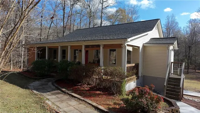 a front view of house with yard