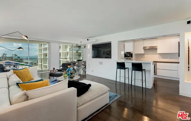 $1,895,000 | 201 Ocean Avenue, Unit 504B, Santa Monica, CA 90402