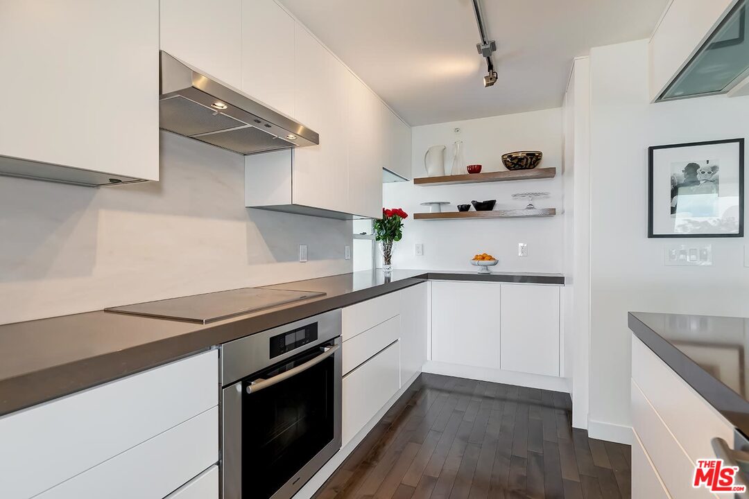 201 Ocean Avenue, Unit 504B Santa Monica, CA 90402 - Photo 20 of 56