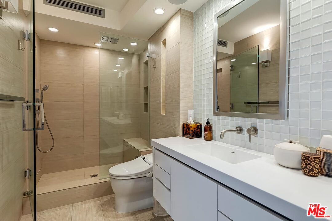 201 Ocean Avenue, Unit 504B Santa Monica, CA 90402 - Photo 27 of 56