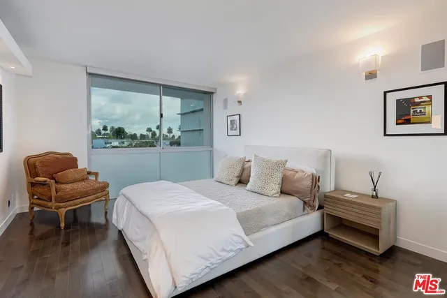 $1,895,000 | 201 Ocean Avenue, Unit 504B, Santa Monica, CA 90402