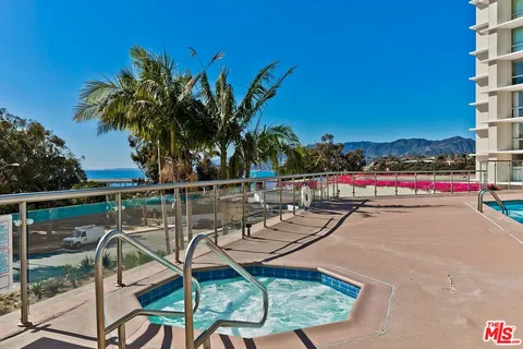 $1,895,000 | 201 Ocean Avenue, Unit 504B, Santa Monica, CA 90402