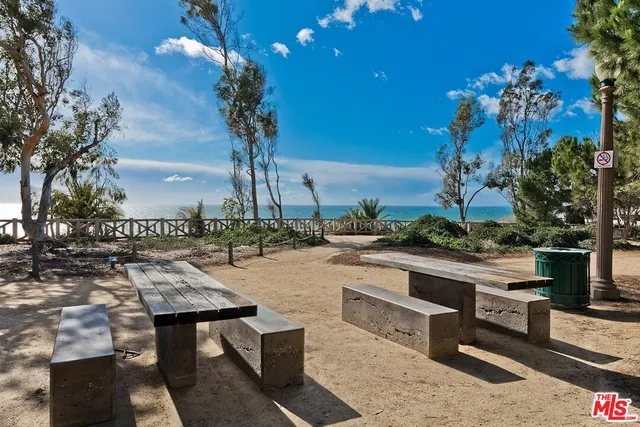 $1,895,000 | 201 Ocean Avenue, Unit 504B, Santa Monica, CA 90402