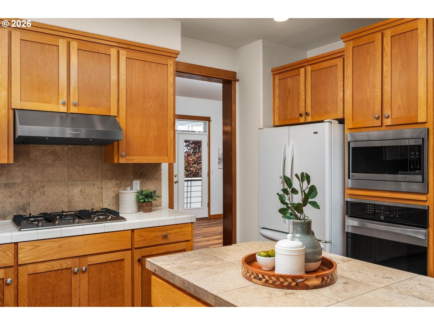 8539 Southwest 166th Terrace Beaverton, OR 97007 - Photo 18 of 48 Kitchen