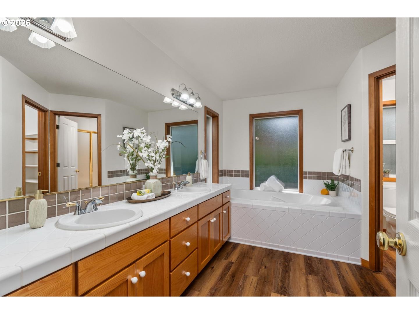 8539 Southwest 166th Terrace Beaverton, OR 97007 - Photo 32 of 48 Owner's Suite Bathroom
