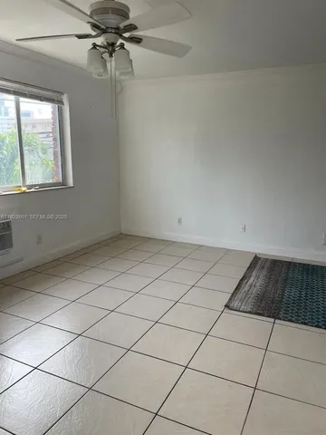 $1,900 | 315 69th Street, Unit 212, Miami Beach, FL 33141