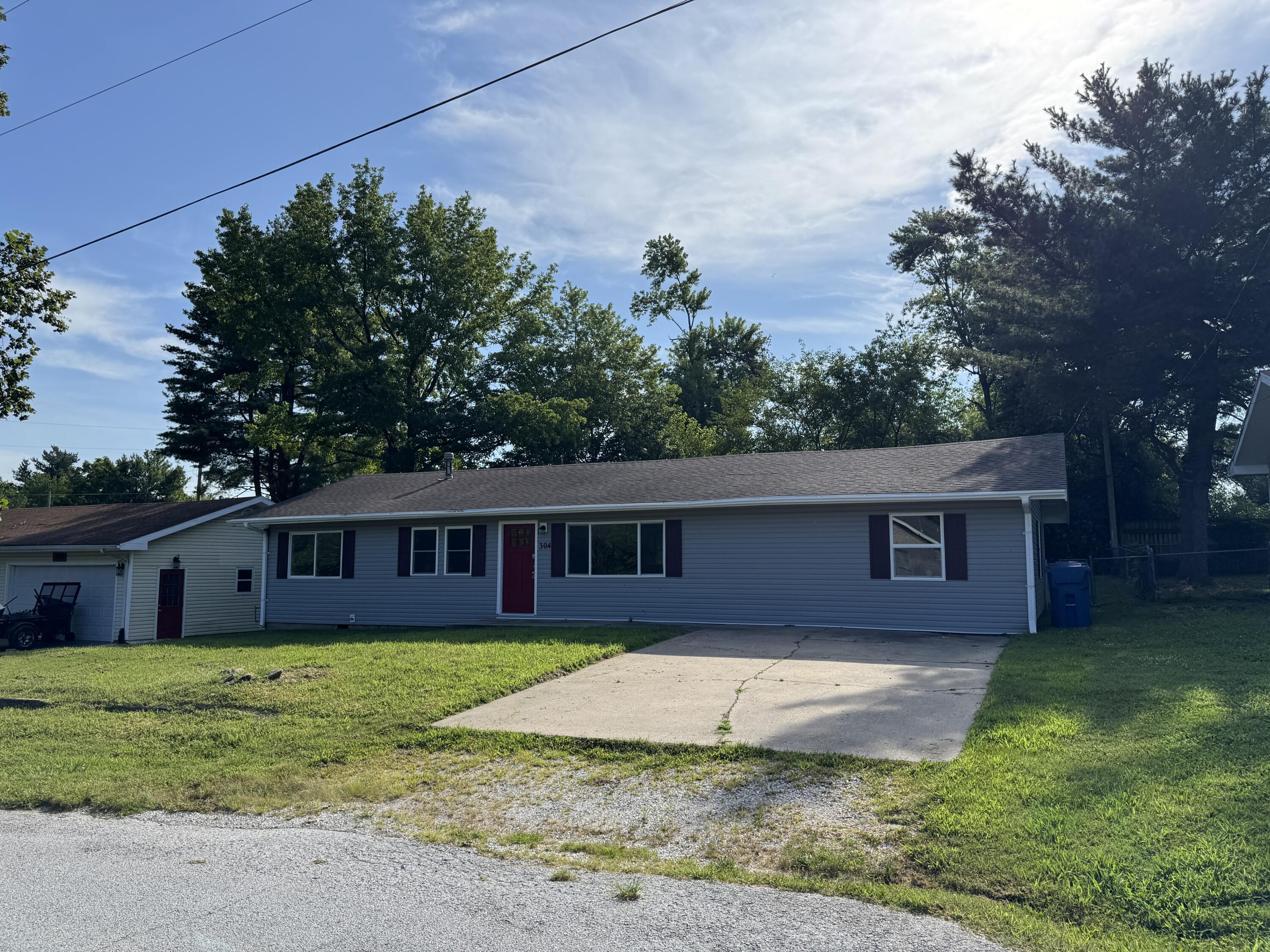 304 Rice Street Nixa, MO 65714 - Photo 1 of 1 IMG_4185