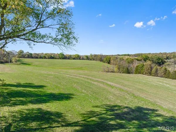 $800,000 | 4853 Kiel-Lyon Road, New Haven, MO 63068