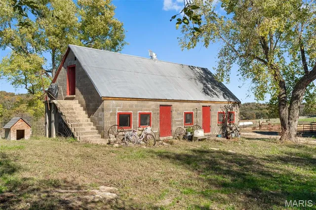 $1,295,000 | 4853 Kiel-Lyon Road, New Haven, MO 63068