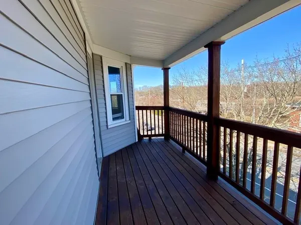 $2,250 | 308 Pleasant Street, Unit 3, Bridgewater, MA 02324