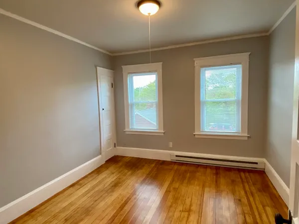 $2,250 | 308 Pleasant Street, Unit 3, Bridgewater, MA 02324