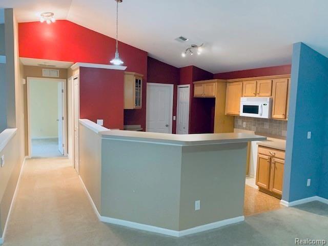 4195 Hampton Ridge Boulevard Howell, MI 48843 - Photo 8 of 23 IMG_8421.jpg