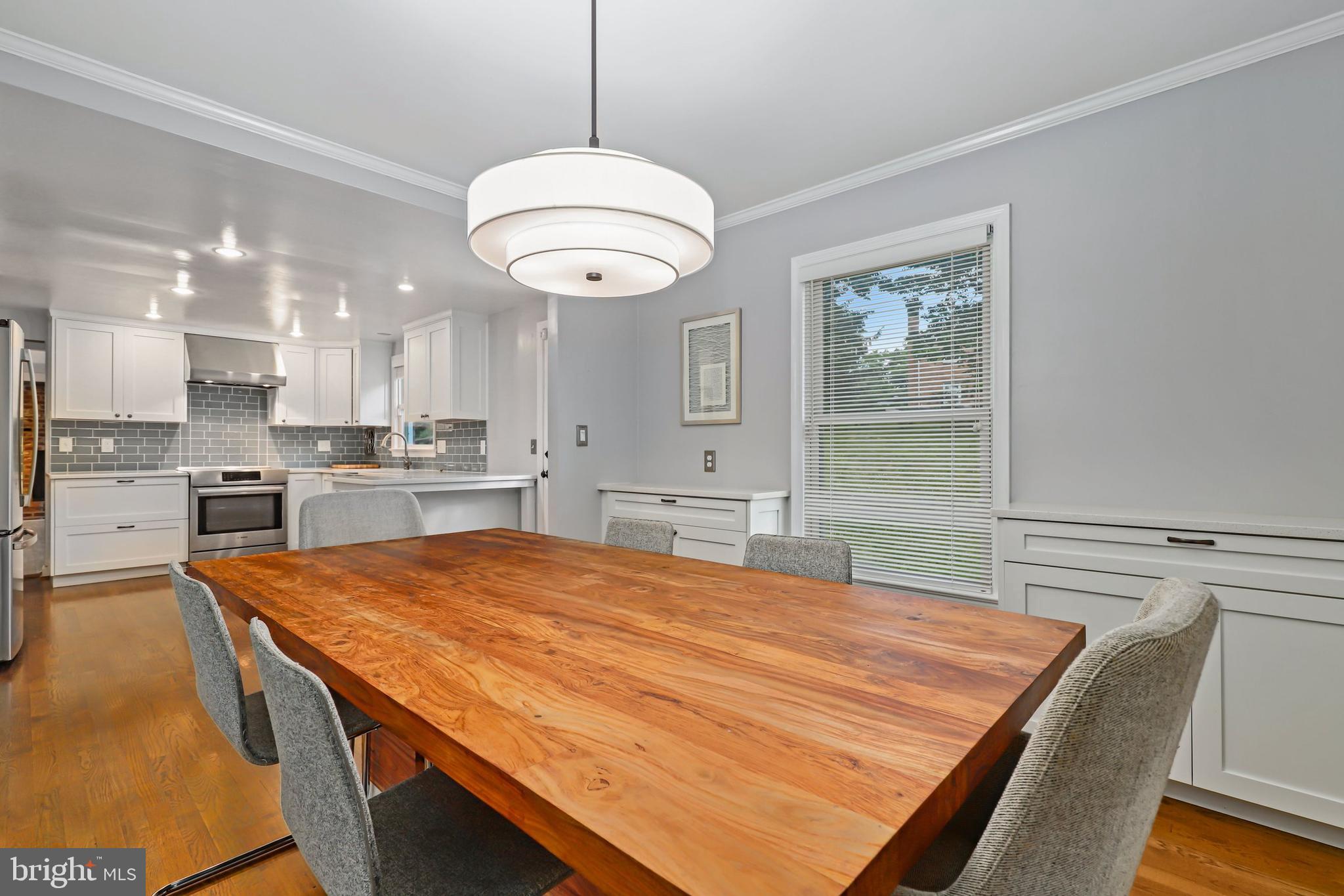 8205 Geneva Mason Road Potomac, MD 20854 - Photo 8 of 37 Gallery Image 8