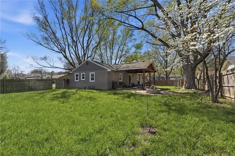 $299,000 | 1604 Ridgeway Drive, Greenwood, MO 64034