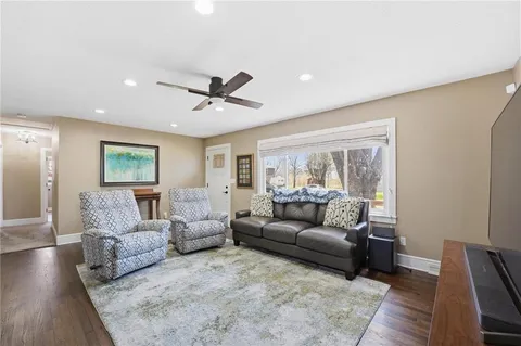 $299,000 | 1604 Ridgeway Drive, Greenwood, MO 64034