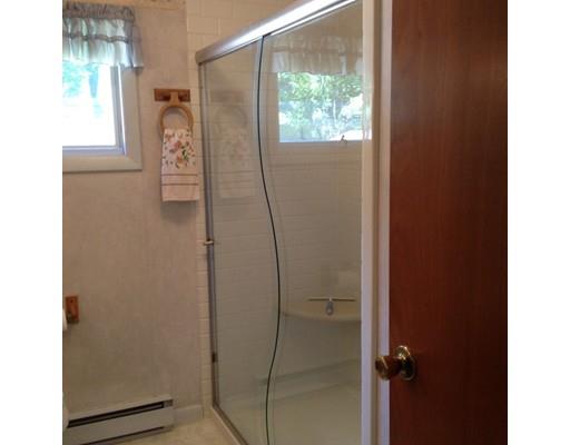 74 Sierra Vista Road Springfield, MA 01128 - Photo 11 of 20