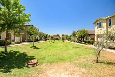 $475,000 | 2252 South Basmath Lane, Gilbert, AZ 85295