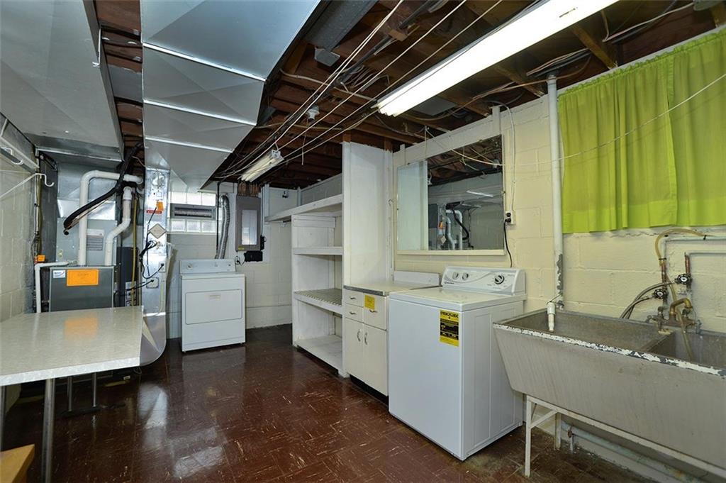 450 Orchard Spring Road Pittsburgh, PA 15220 - Photo 12 of 17 Gallery Image 12