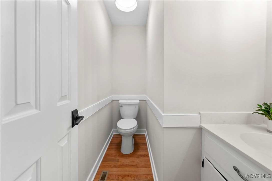 2430 Olde Stone Road Midlothian, VA 23113 - Photo 22 of 46 a bathroom with a sink and toilet