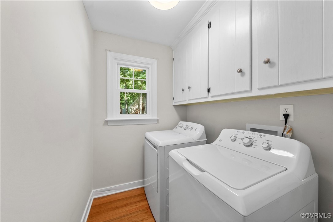 2430 Olde Stone Road Midlothian, VA 23113 - Photo 23 of 46 a utility room with dryer and washer