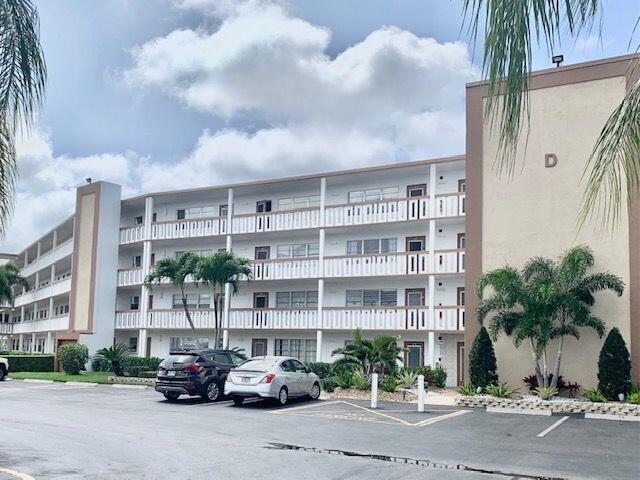 4076 Cornwall East Boca Raton, FL 33434 - Photo 1 of 24 Cornwall D