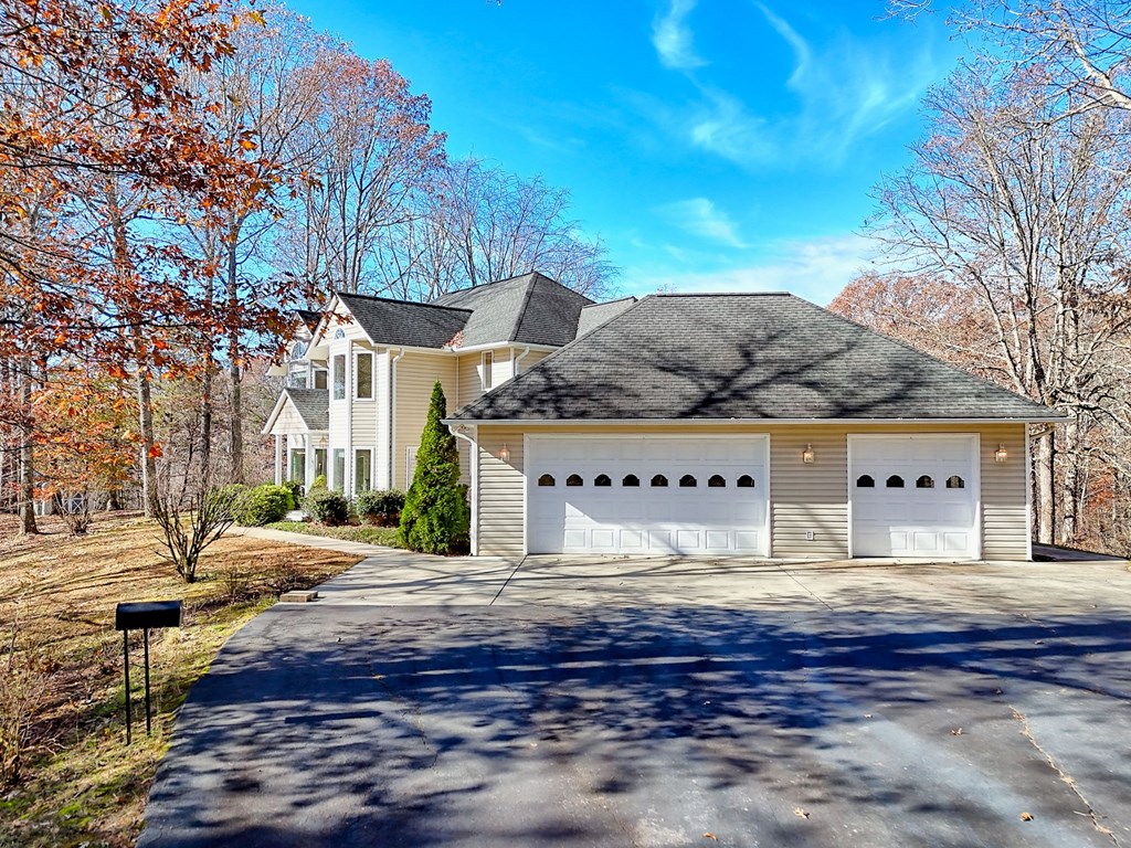 838 Peachtree Hills Road Murphy, NC 28906 - Photo 11 of 92