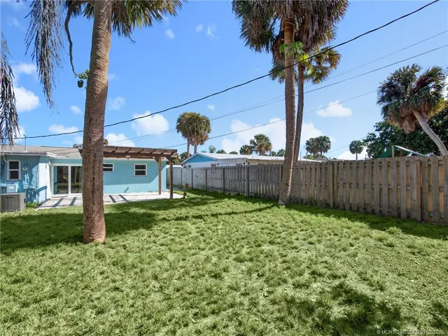 $340,000 | 406 Robalo Court, Stuart, FL 34996