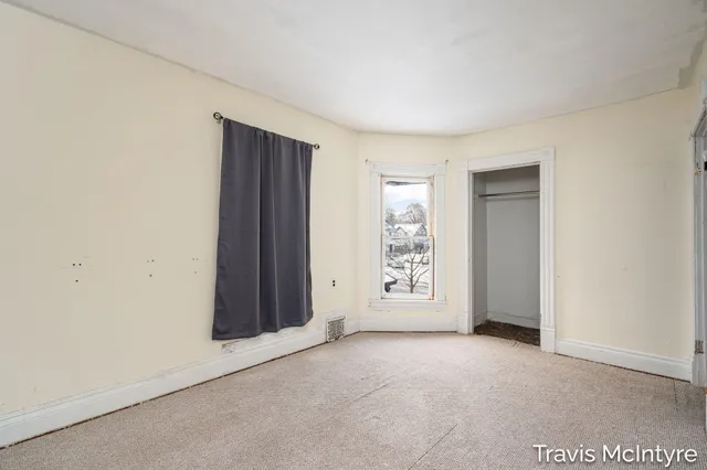 $244,900 | 908 Eastern Avenue Southeast, Grand Rapids, MI 49507