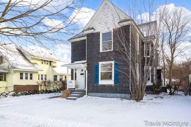 $244,900 | 908 Eastern Avenue Southeast, Grand Rapids, MI 49507
