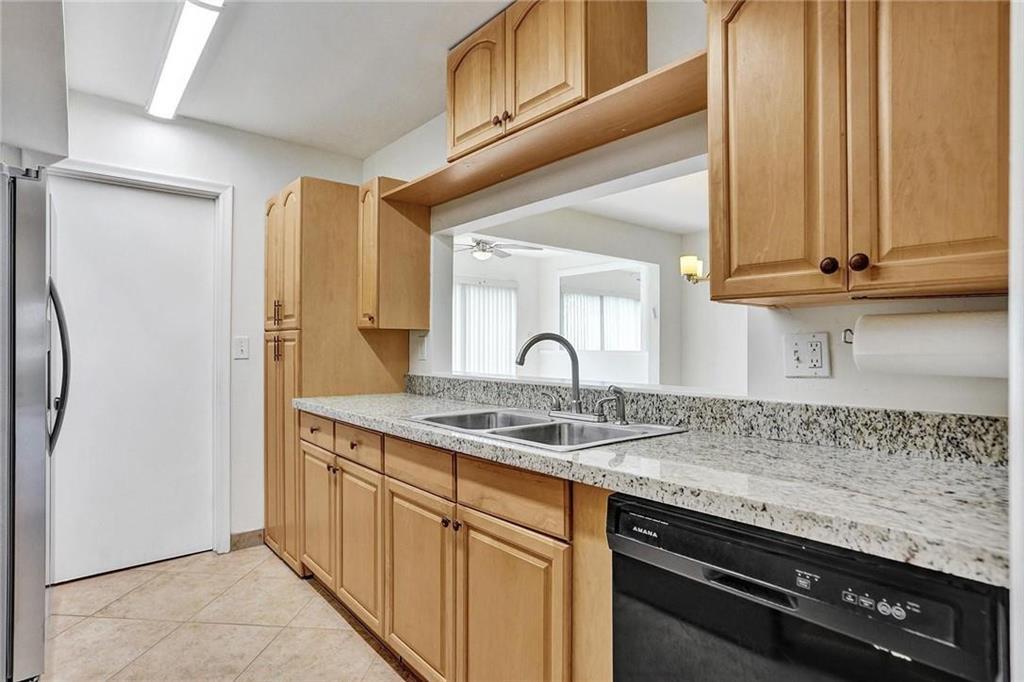 4924 Sheridan Street Hollywood, FL 33021 - Photo 10 of 35 GetMedia - 2026-08-06T163841.443