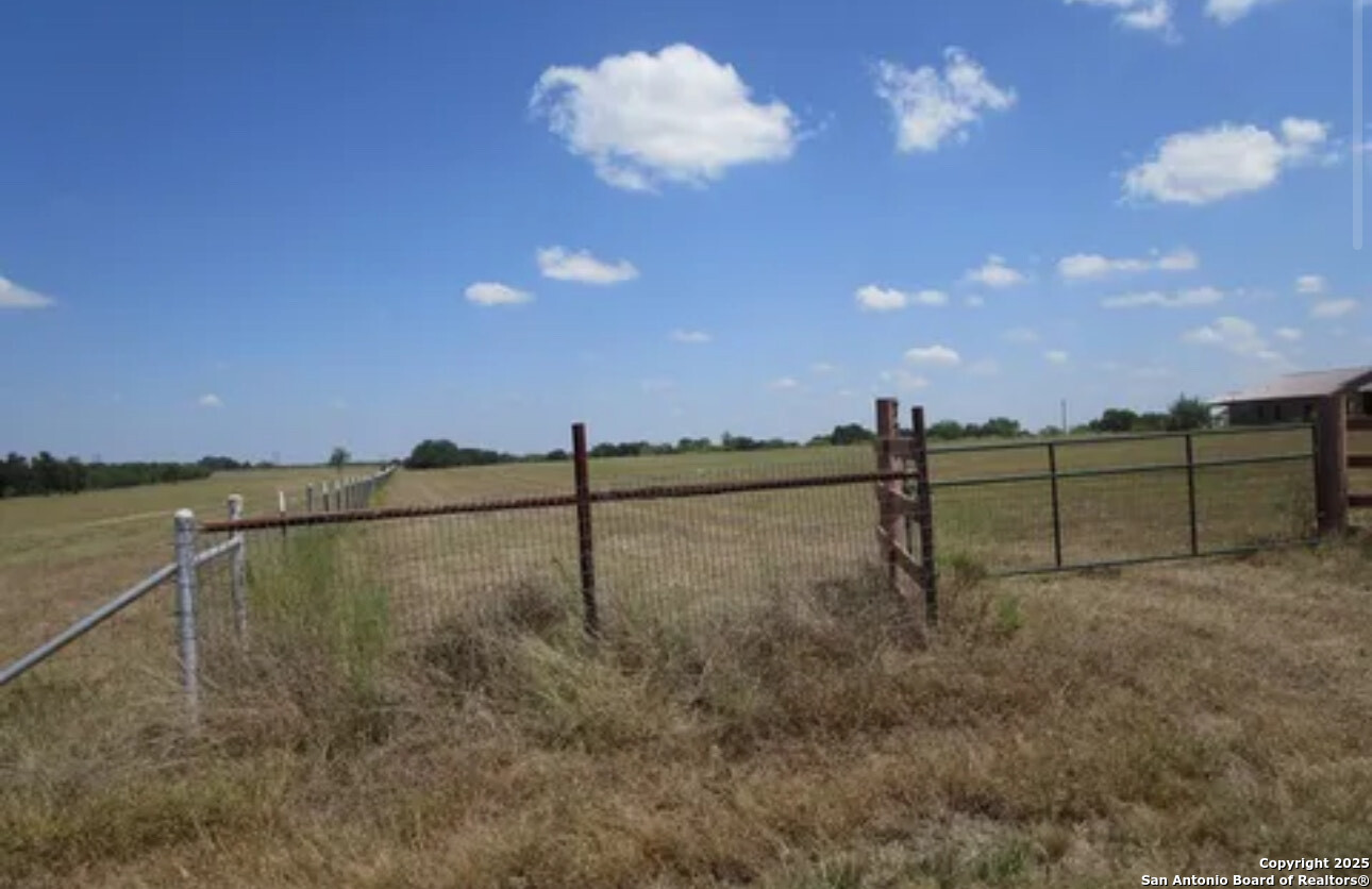 777 Woodrow Center Road Kingsbury, TX 78638 - Photo 6 of 8 a view of a outdoor space